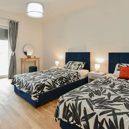 New Luxury 3 Bedroom 4 Air Conditioners Zadar