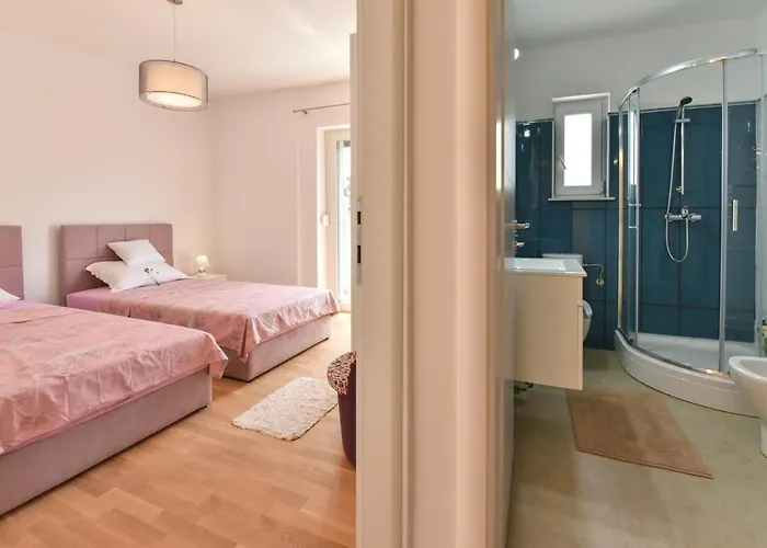 New Luxury 3 Bedroom 4 Air Conditioners * Zadar