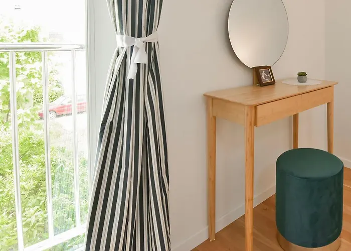 New Luxury 3 Bedroom 4 Air Conditioners * זאדאר