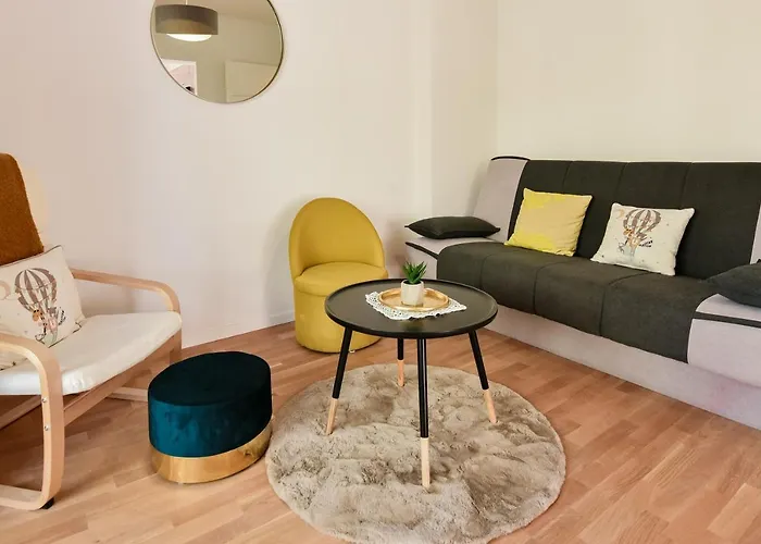 Apartman New Luxury 3 Bedroom 4 Air Conditioners *