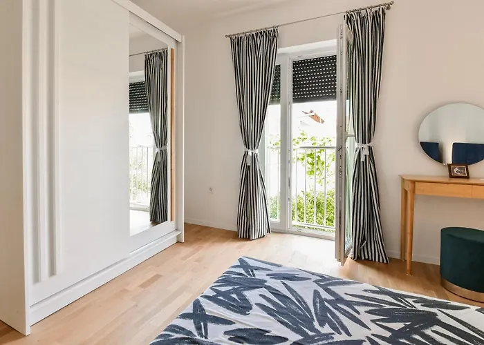 New Luxury 3 Bedroom 4 Air Conditioners * זאדאר