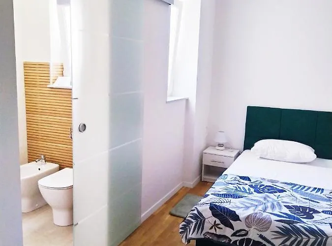 דירה New Luxury 3 Bedroom 4 Air Conditioners זאדאר